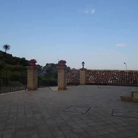 Patitiri Santa Teresa Di Riva Exterior foto